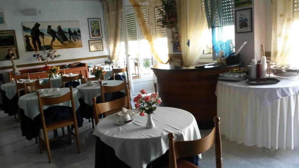 B&B Solana Noli Exteriör bild